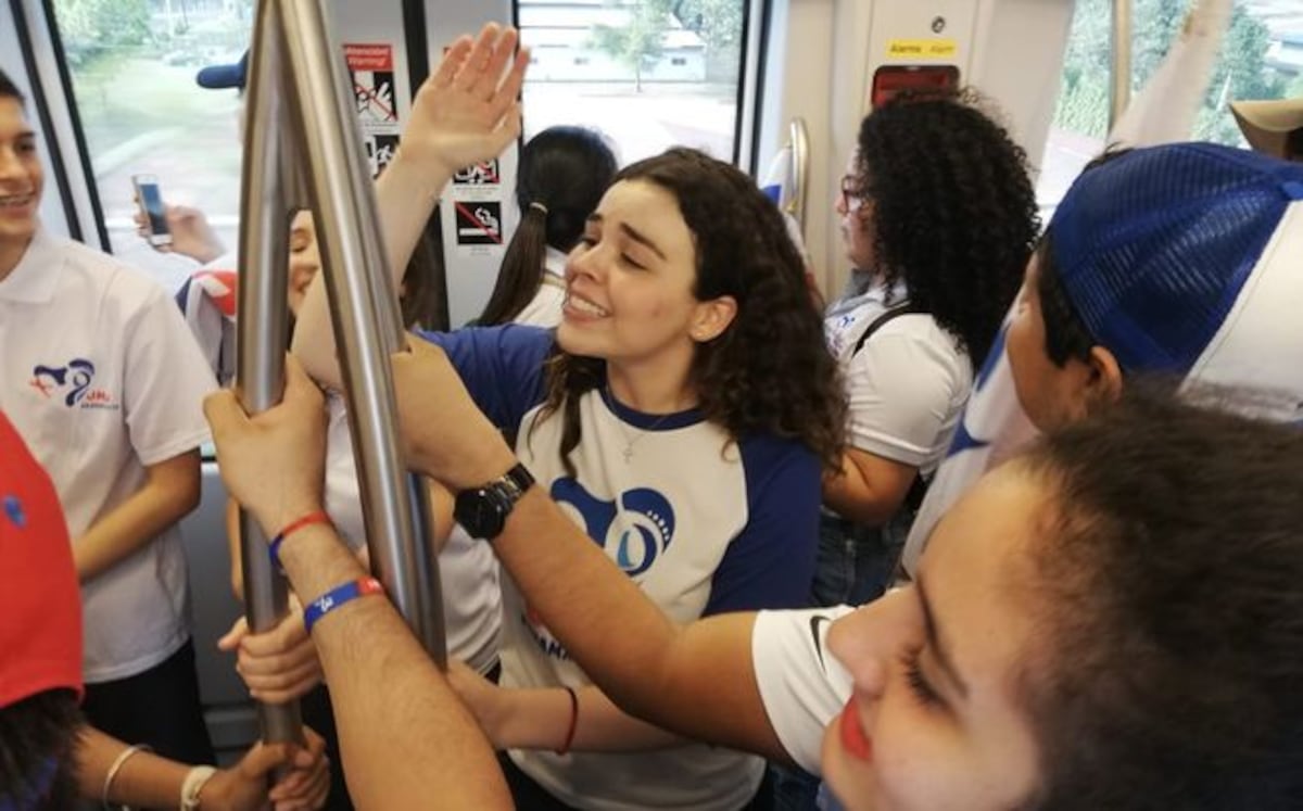 Peregrinos estrenan línea 2 del Metro.Conozca las estaciones abiertas al público