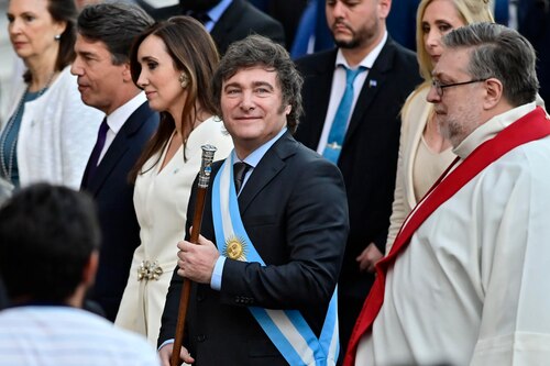 Caen las empresas argentinas en Wall Street un día después de la jura de Milei