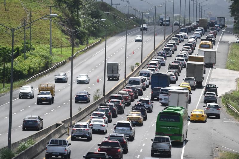 Obras en la autopista Oeste:  Cerrarán paños de la autopista Arraiján-La Chorrera durante dos semanas