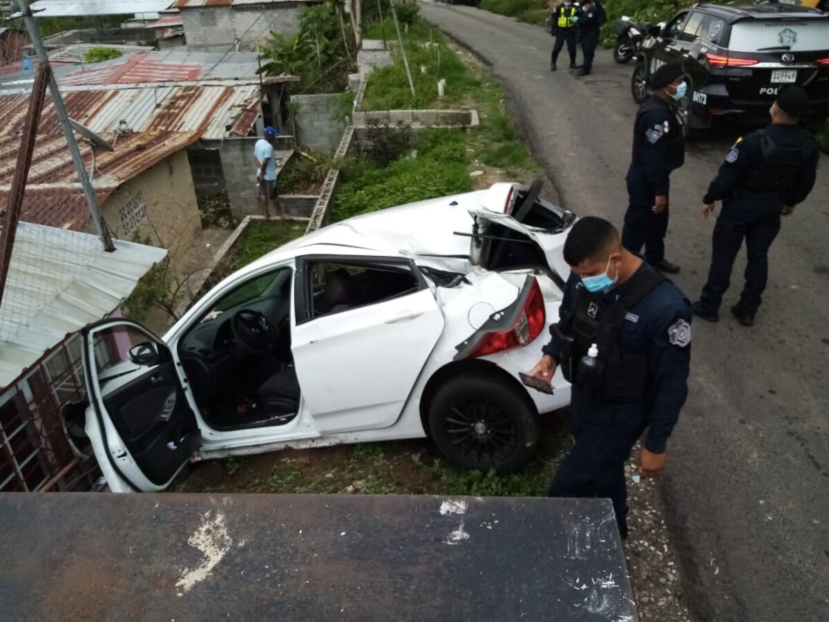 Buscan a SPI, sospechoso de Covid, que debería estar en cuarentena. Su auto se choca en El Valle de Urracá