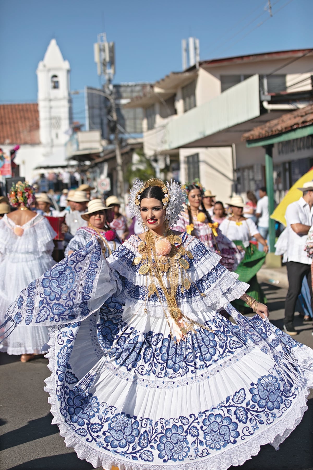 Todo listo para el Desfile de las Mil Polleras en Las Tablas