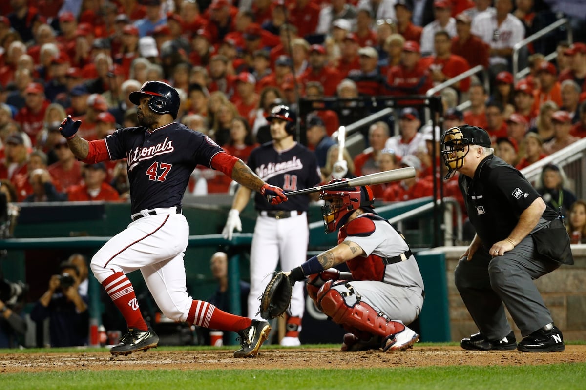 Nacionales arrollan a Cardenales y se acercan a la Serie Mundial. Video