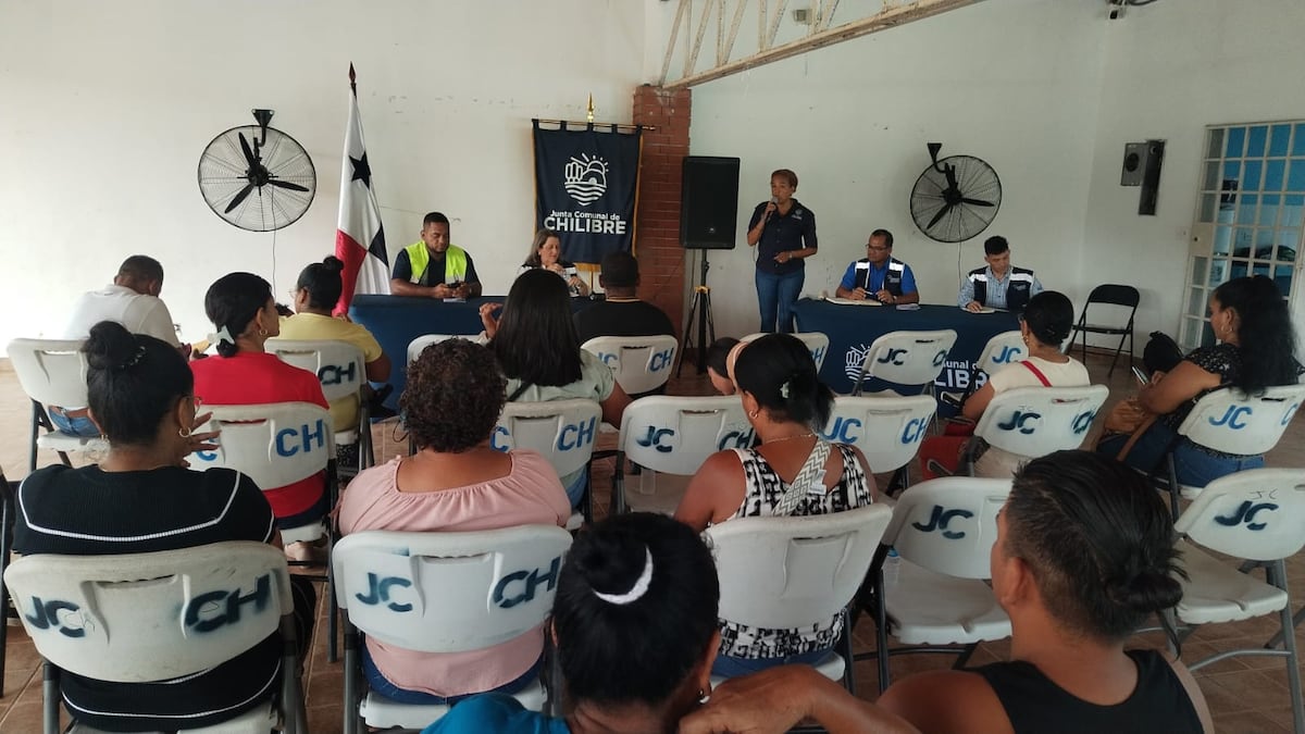 Chilibre alza la voz ante la Defensora por agua, salud y malos olores