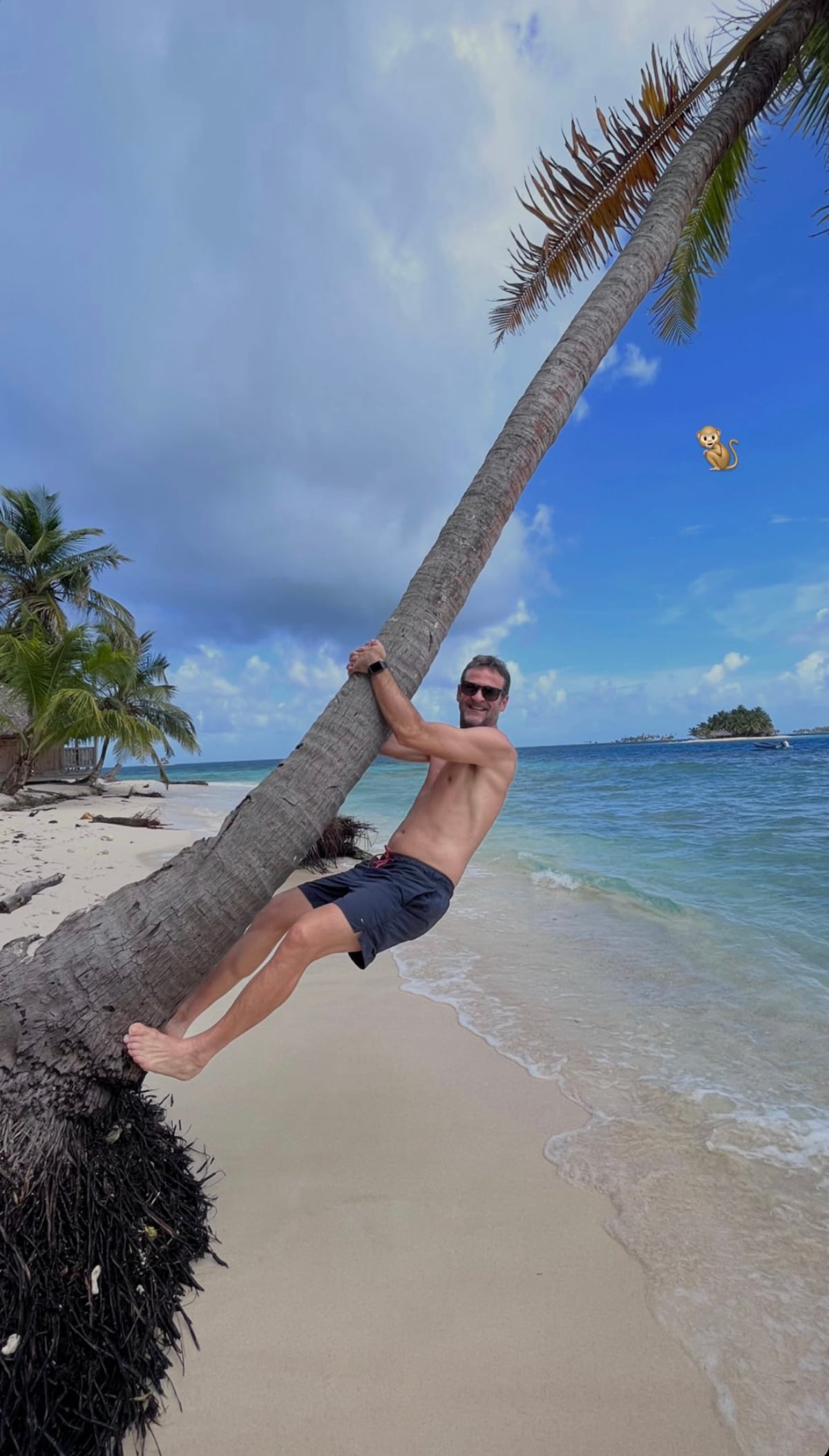 El mister en San Blas. Christiansen disfruta con su familia en la playa