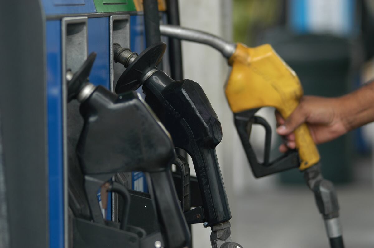 Vuelve a subir el precio del combustible