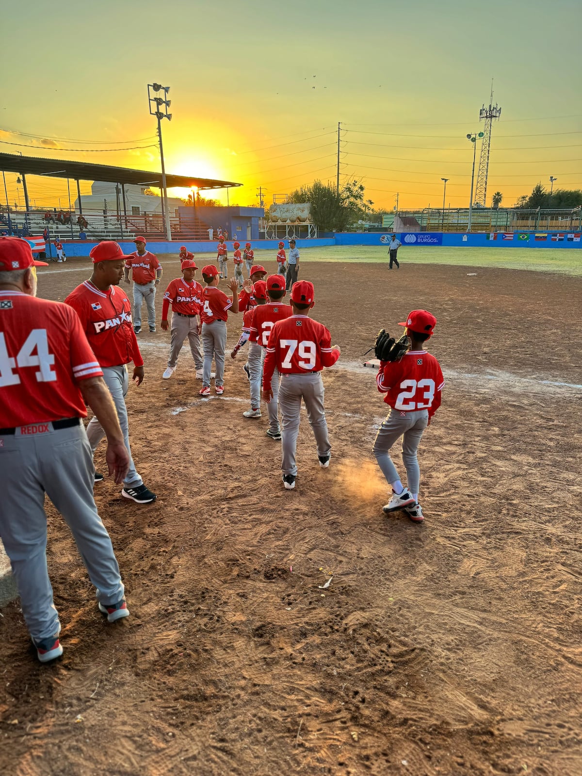 Tres jóvenes panameños destacan con siete premios en el Panamericano U10