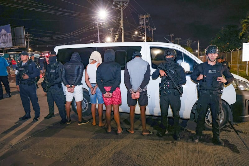 Recapturan a 7 prófugos más de La Joyita y aún quedan 32 evadidos en Panamá +Fotos