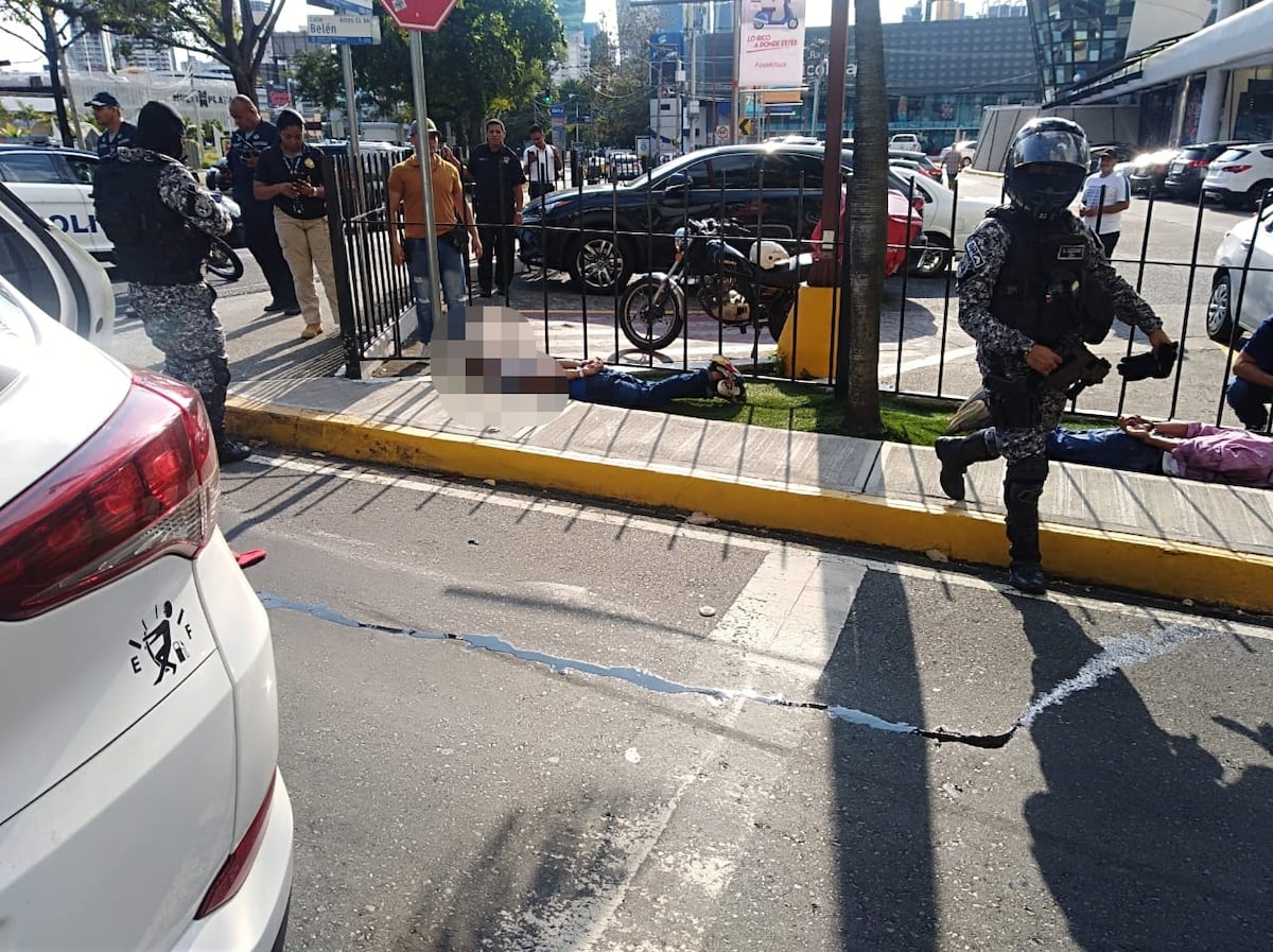 De película. Capturan a 4 en Calle 50 tras robo en joyería de Vía Veneto. Video