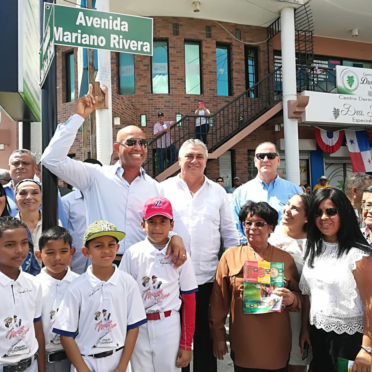 Un Mariano muy agradecido se compromete con echar a Panamá hacia adelante