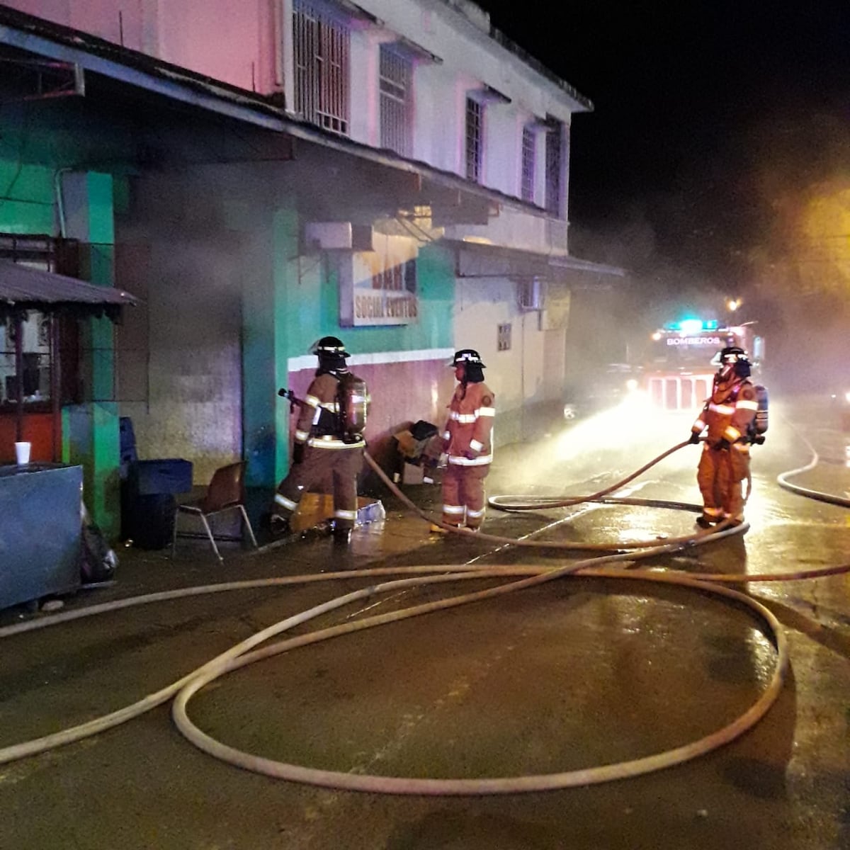 ¡Ardió, pero de no de pasión, sino en llamas!... Prostíbulo se incendia en La Chorrera