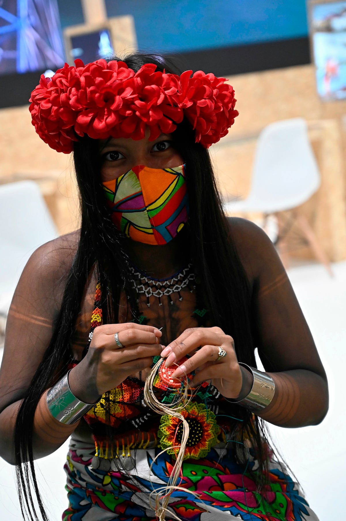 Emberá-wounaan captan las miradas en la Feria Internacional de Turismo de Madrid