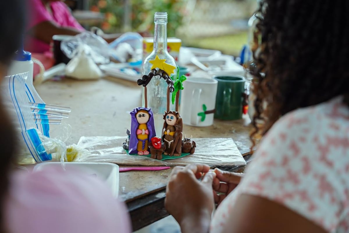 Navidad tras las rejas: Mujeres privadas de libertad de Coclé descubren su talento creativo