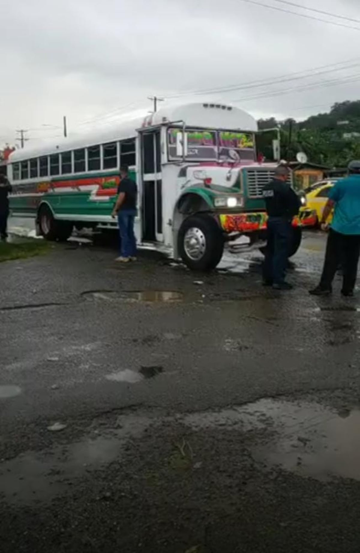 Asesinan a conductor con el bus lleno. Su verdugo se hizo pasar por pasajero. Video