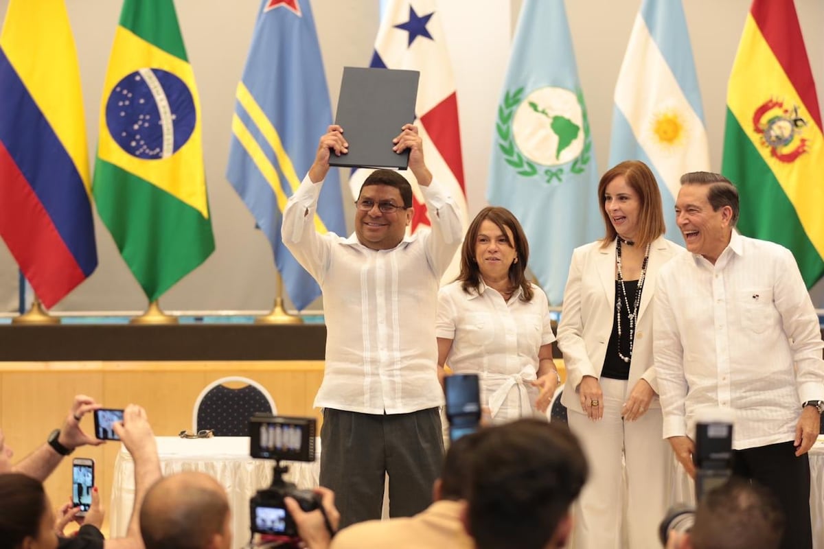 Cortizo sanciona ley que crea el Ministerio de Cultura