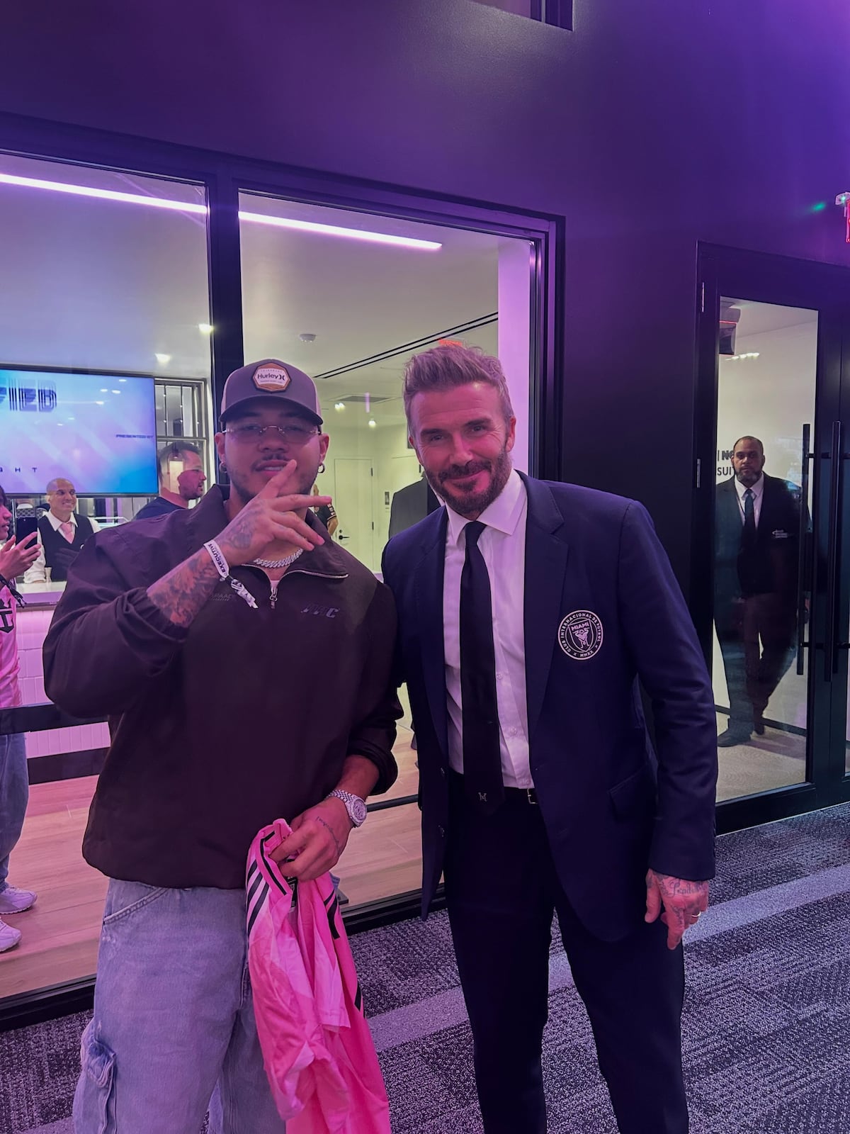 Vídeo | Boza ‘dio hombro’ y conoció a Beckham: así fue su experiencia en el partido del Inter Miami