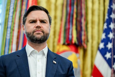 Vance justifica el veto a medios en que el ’92 % de noticias sobre Trump’ son negativas