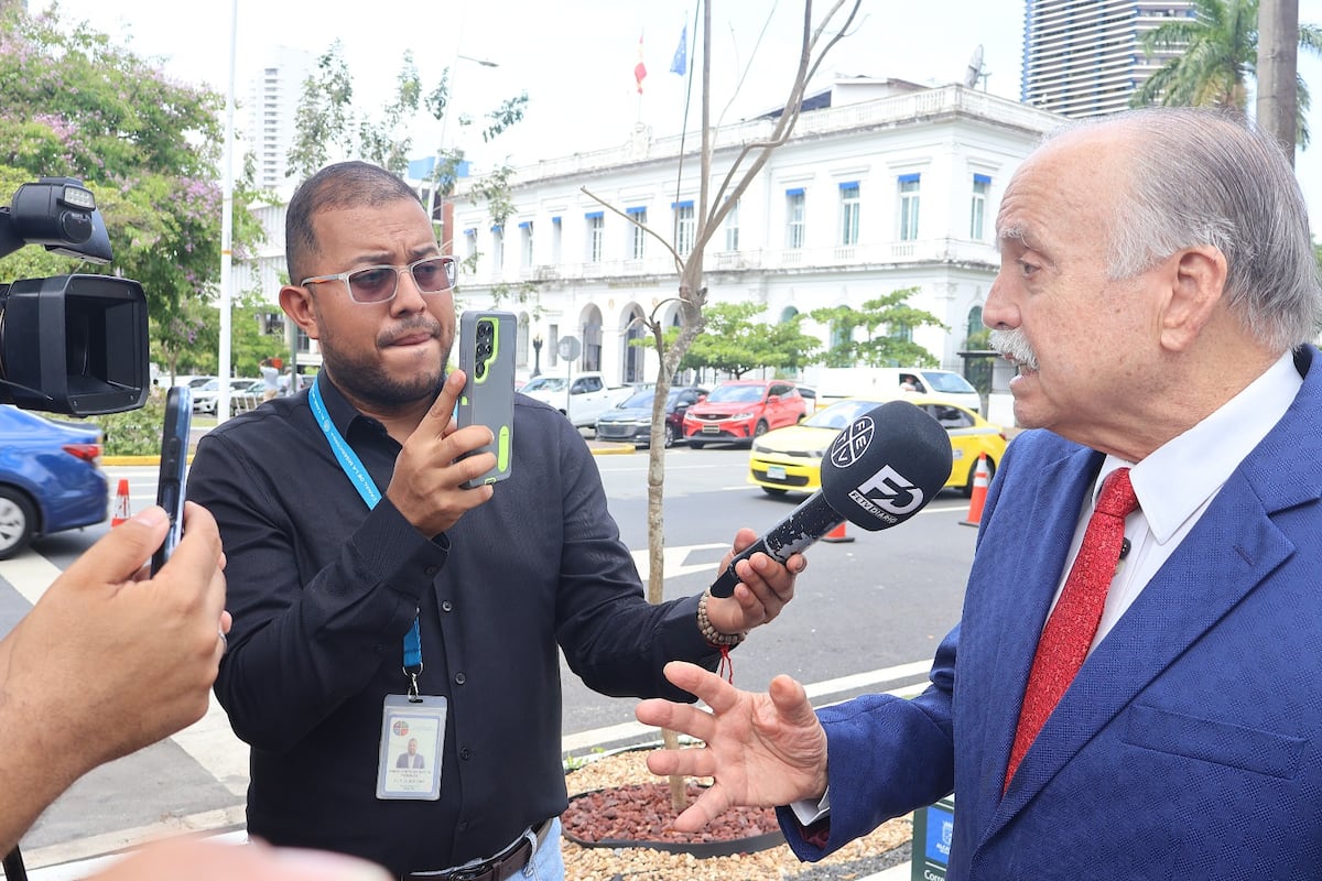 VIDEO | ‘Yo lo advertí... Bolo Flores es un desastre’. Willie Cochez presenta dos nuevas denuncias contra el contralor 