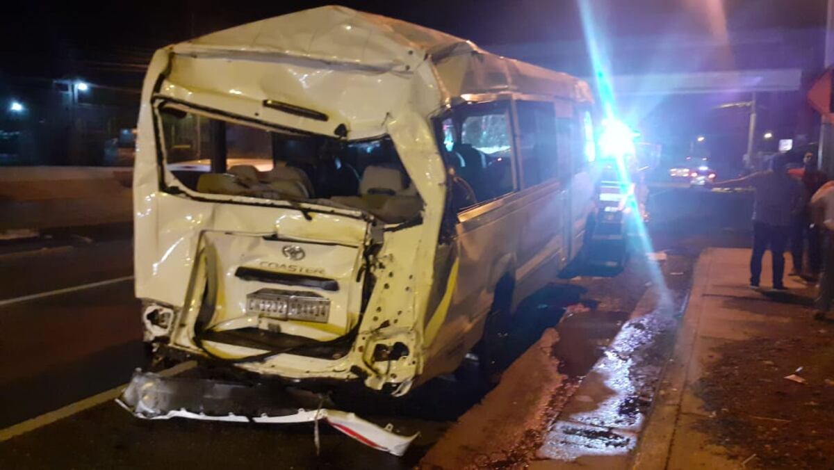 Revelan lista de nombres de las víctimas y heridos del accidente en Las Cumbres. Así terminó el bus