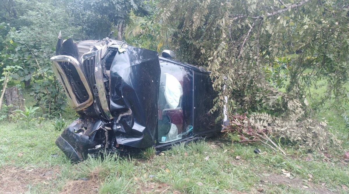 Bombero hizo el traslado de sus propios hijos hasta el hospital, pero lamentablemente uno falleció