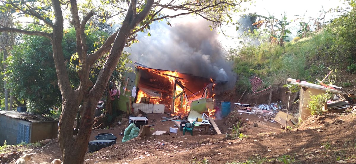 Video desgarrador. Familia damnificada en Cerro Cabra, Veracruz, solicita ayuda  a las autoridades