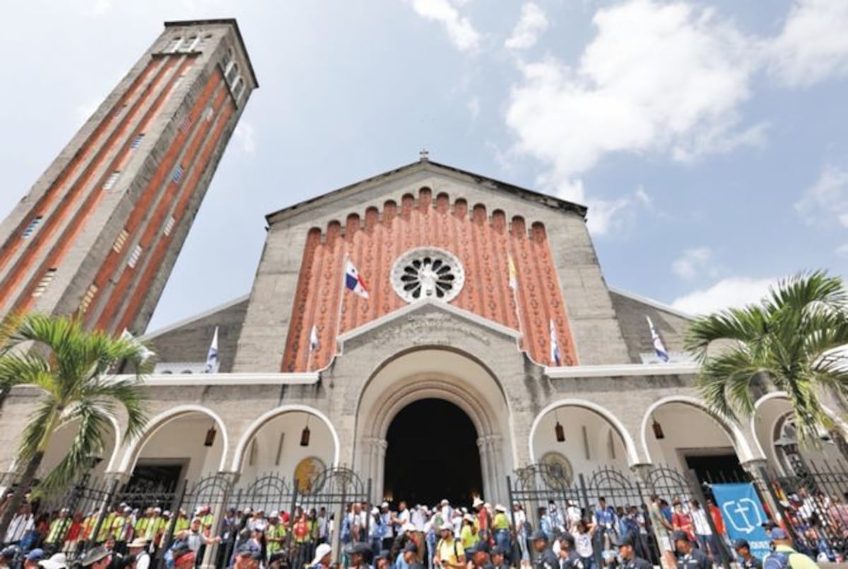 Comienzan las novenas en honor a san Juan Bosco en la Basílica Don Bosco