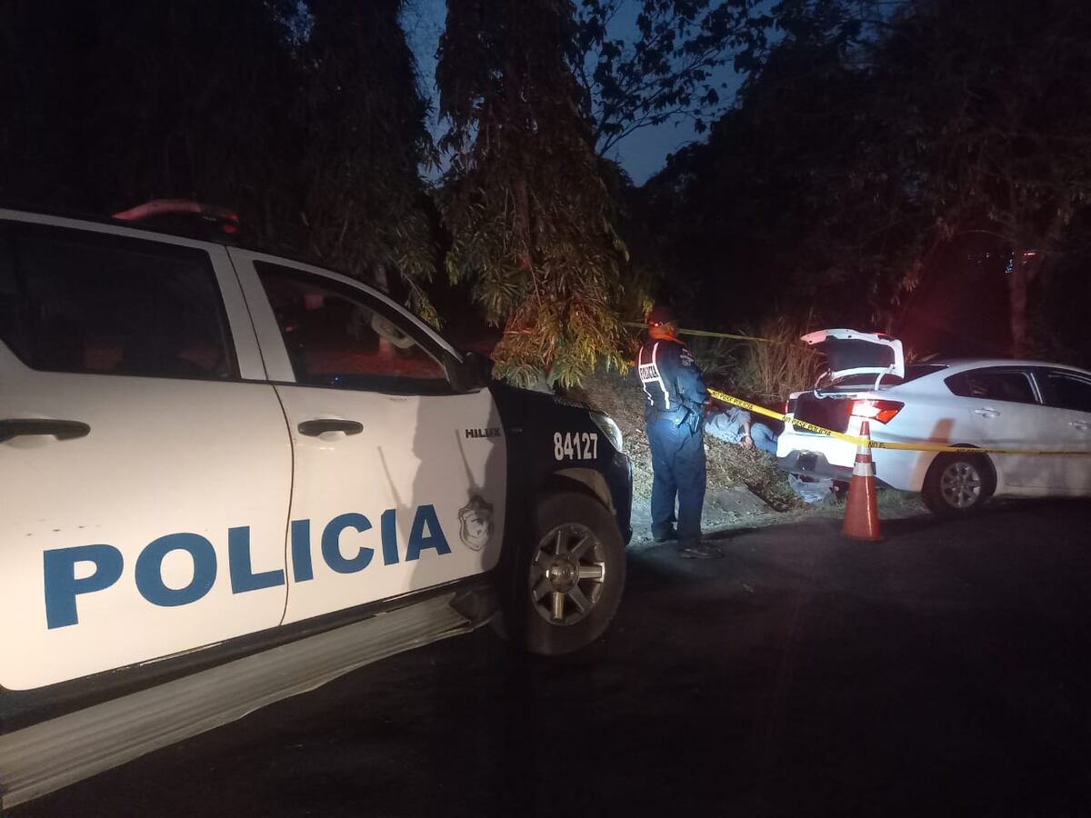 Aprehende a dos hombres abordo de un auto con dos computadoras de vehículos en el sector de Chapala