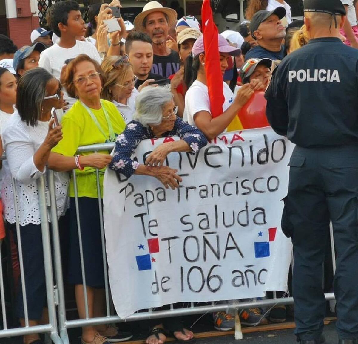 Historias del Papa. La abuela Toña de 106 años cumple su sueño: ver a Francisco