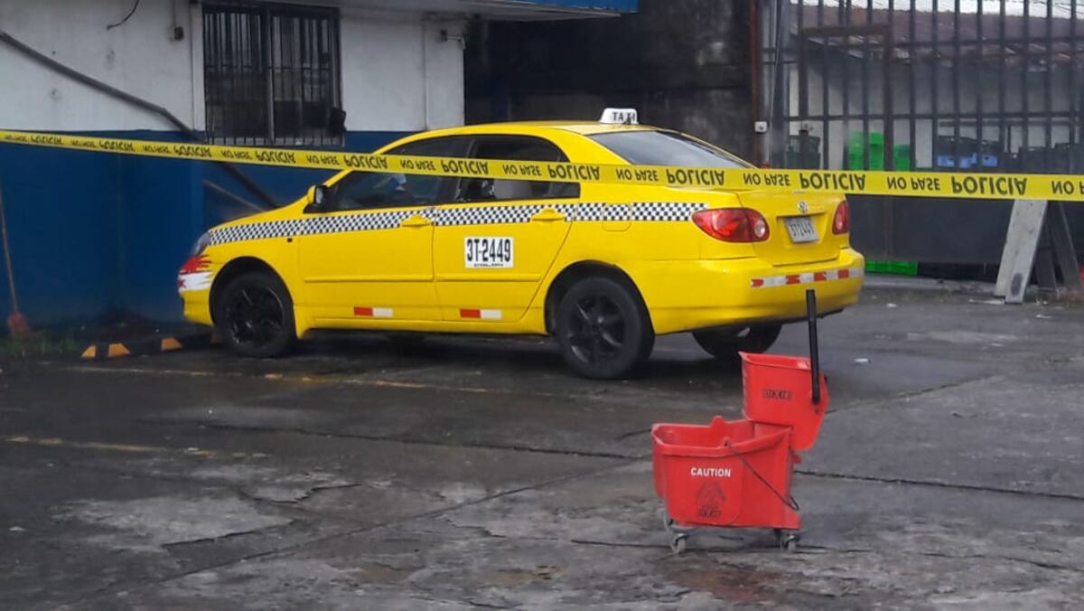 Lo acecharon . Sicarios no lo dejaron subirse al taxi en Cativá