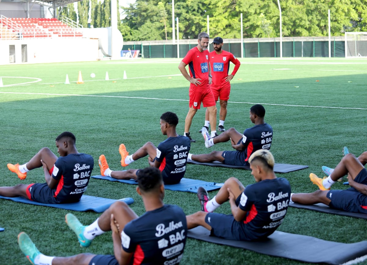 Thomas Christiansen define su equipo para los amistosos contra México