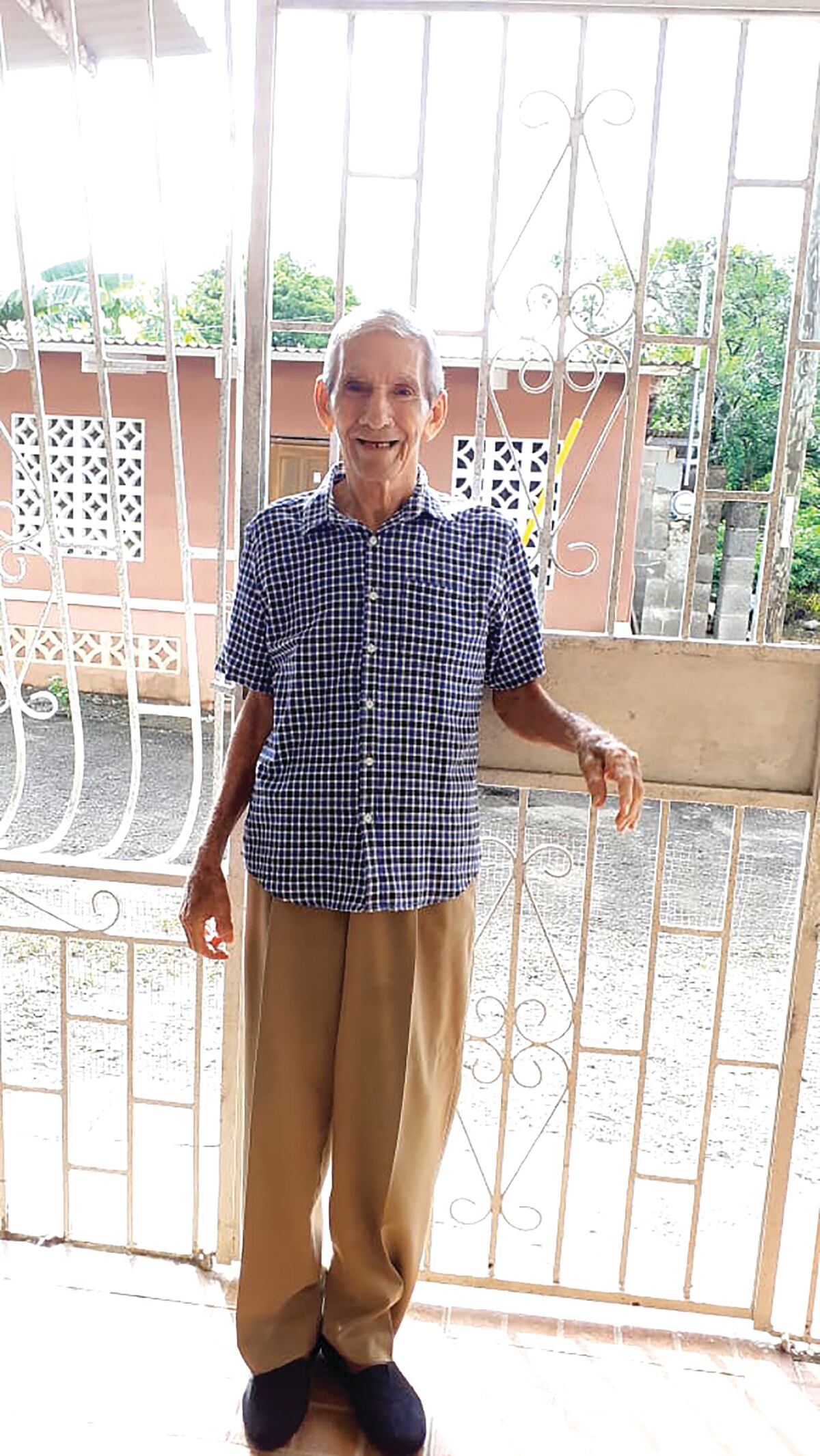 Todo un guerrero. Abuelito de 89 años vence la covid-19 en Chepo