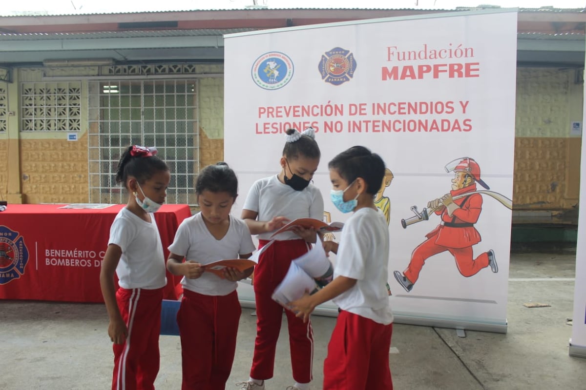 Bomberos capacitarán a niños sobre prevención de incendios