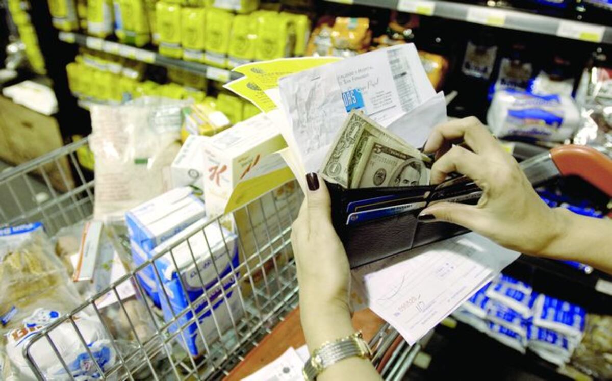 Gastos hormiga impactan su bolsillo al tiempo 