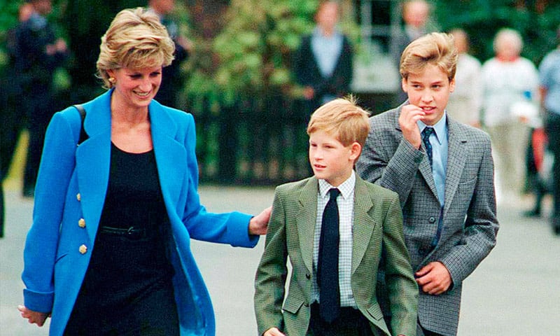 Príncipe Harry recuerda la muerte de su madre