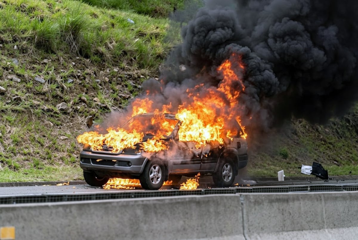 Autos en llamas van en alza y los Bomberos prenden la alerta tras 199 casos