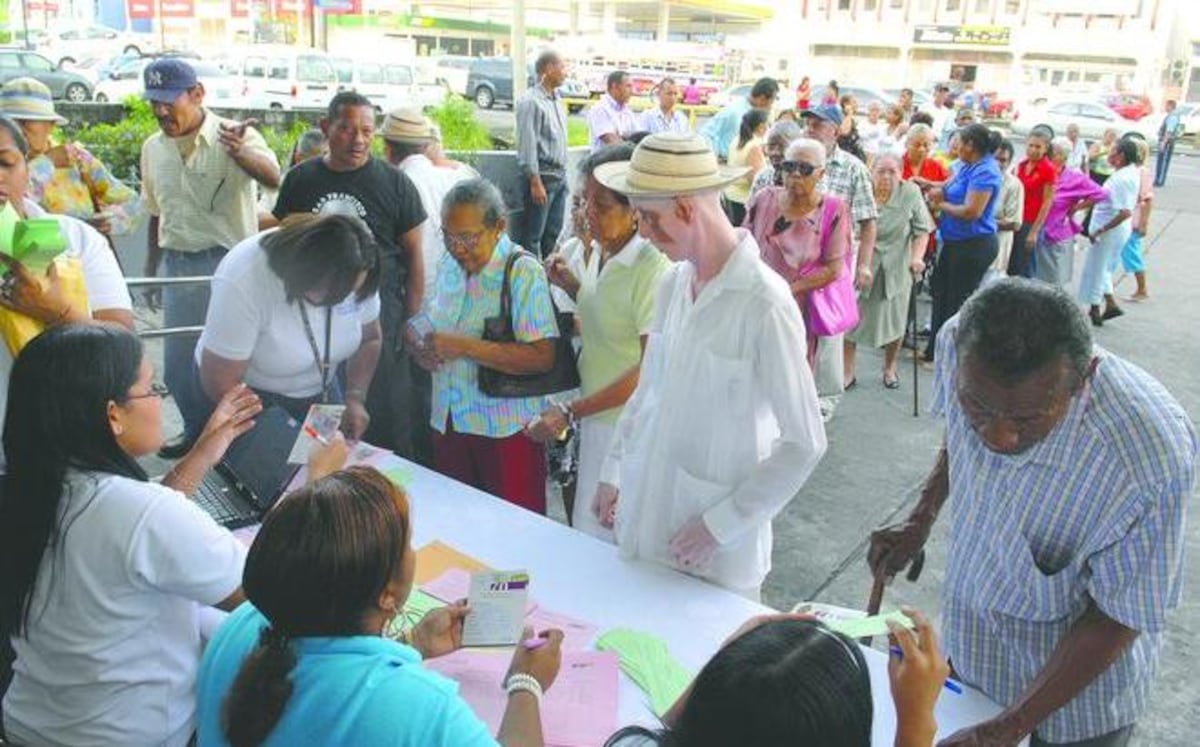 Ojo. MIDES reforzará controles a beneficiarios de 120 a los 65, Red de Oportunidades y Ángel Guardián