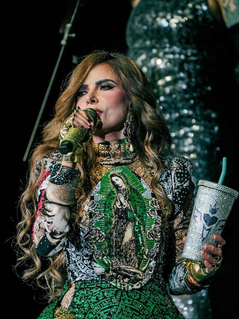 Video | Gloria Trevi se conmueve por lo que vive Panamá y envía un emotivo mensaje: ‘estamos ya empezando a orar por ustedes’
