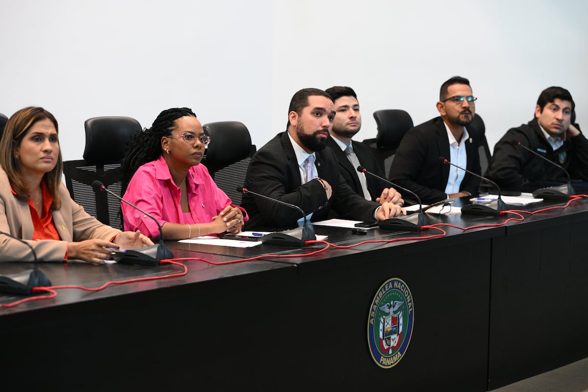 Gabriel Silva: ‘Vamos evaluará si se convierte en partido político’
