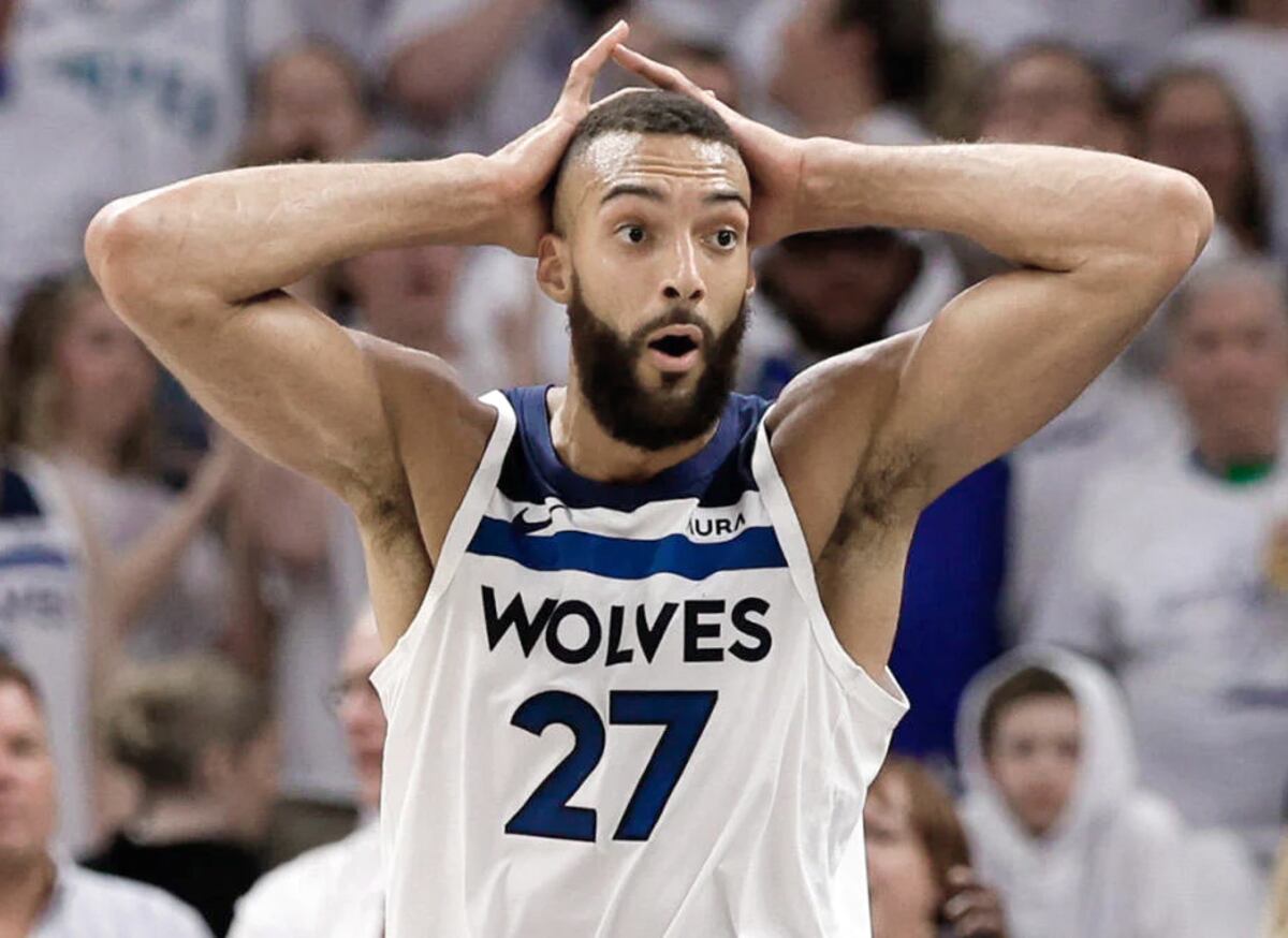 ¡Momento de terror! Rudy Gobert esquiva la muerte en el Target Center