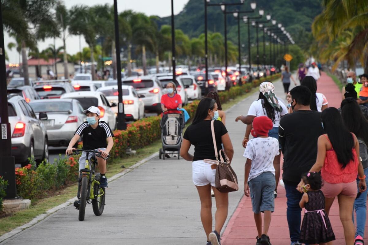 Así amaneció el Causeway tras un sábado con panameños desesperados por aire libre +Fotos