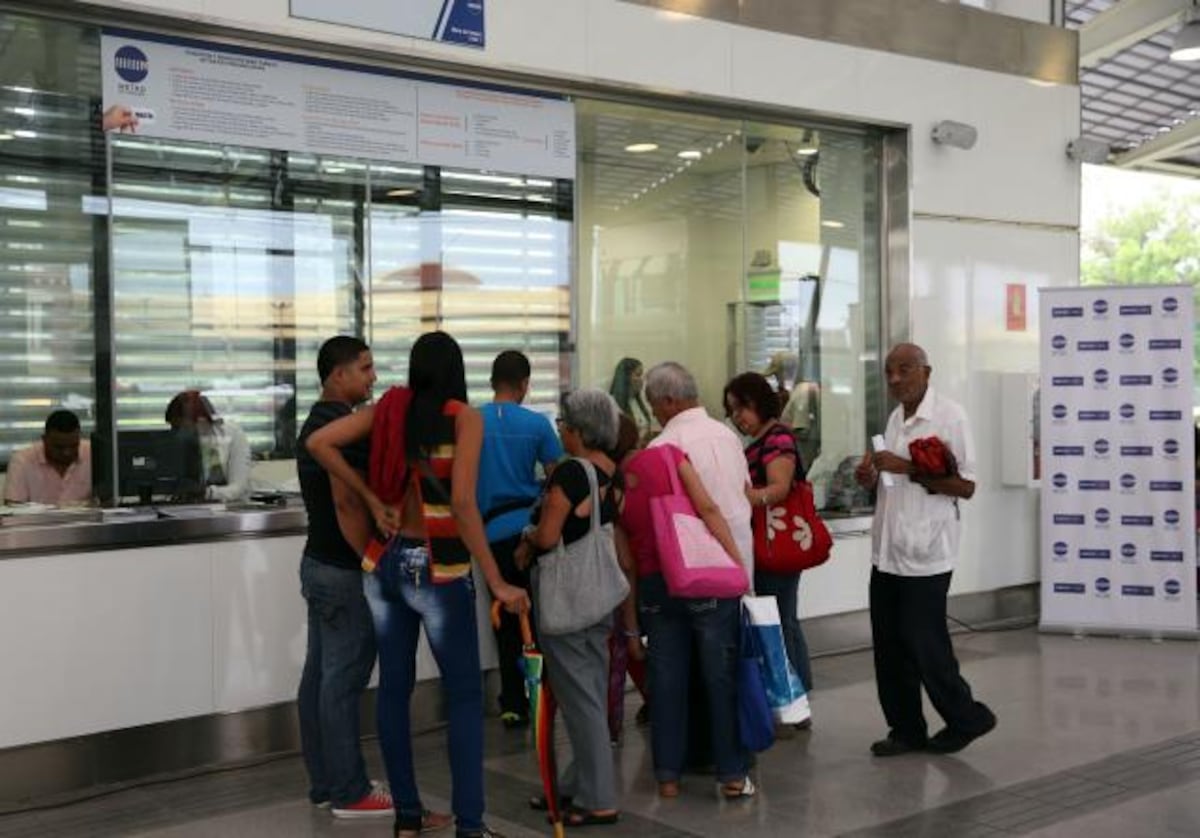 Jubilados y discapacitados: arranca la renovación de tarjetas especiales en el Metro de Panamá