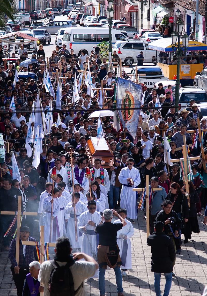 Sacerdote indígena asesinado luego de misa en Chiapas: claman por justicia