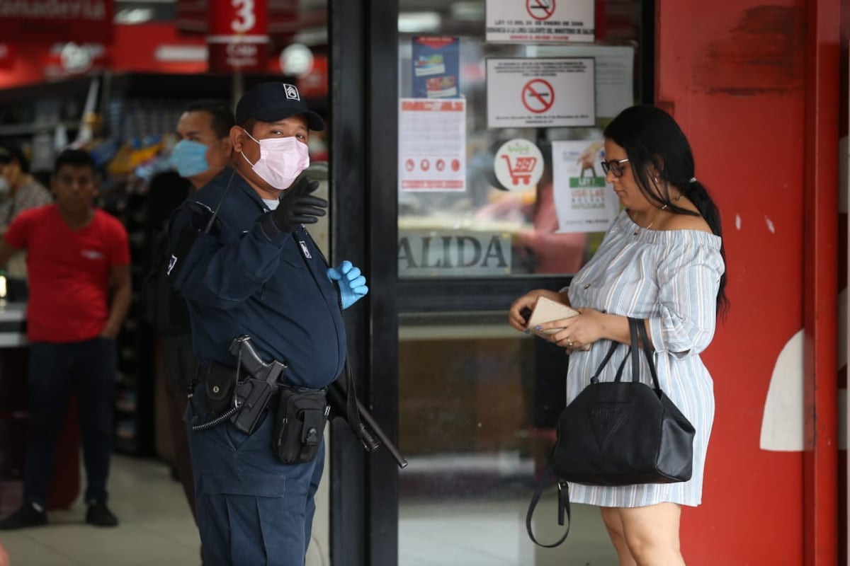 Solo las mujeres pueden salir a comprar este miércoles en Panamá