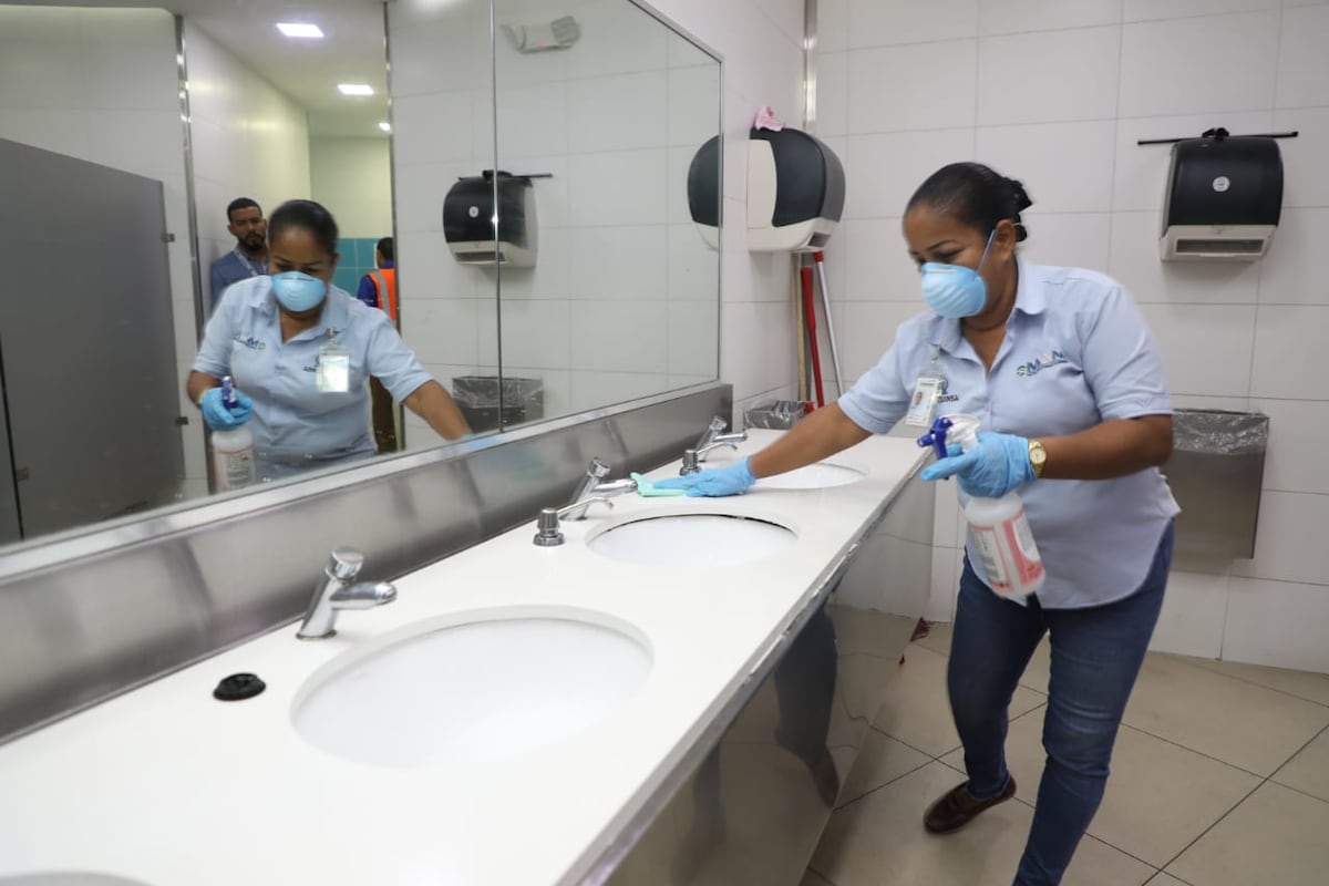 Aeropuerto Internacional de Tocumen refuerza acciones de limpieza por Coronavirus. Video