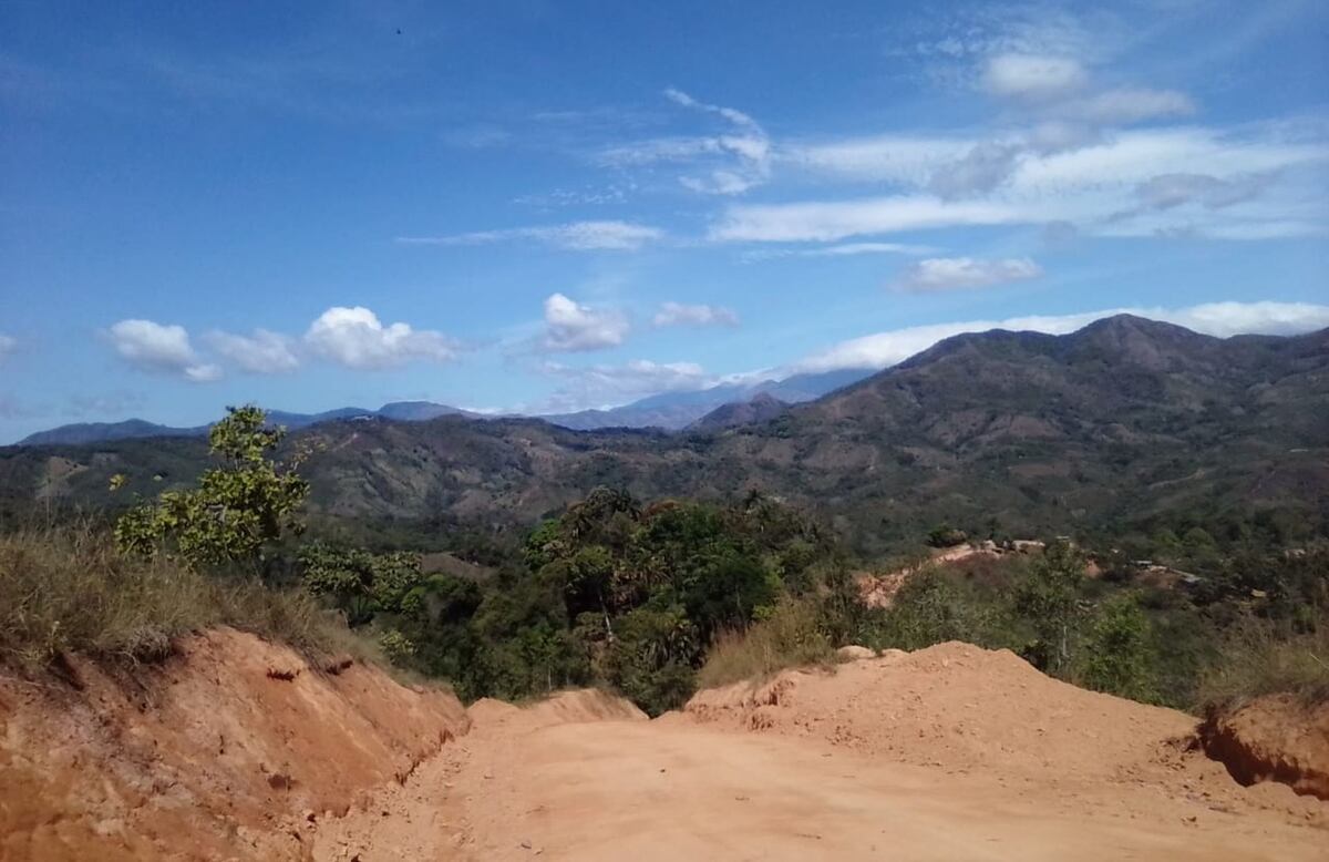 Clama por ayuda. Edilsa vive en la montaña y lucha contra el VIH