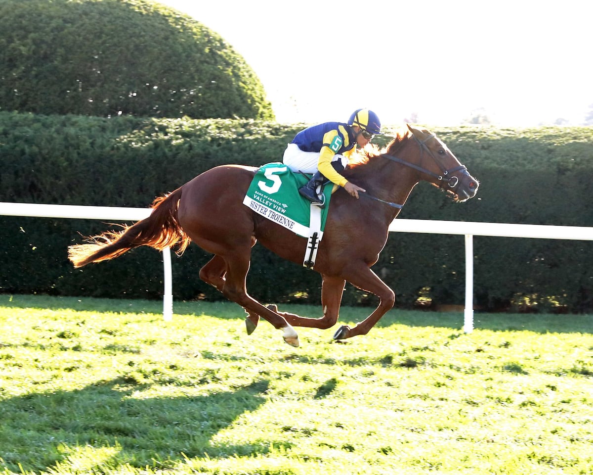 ¡Triplete de lujo! El panameño Luis Sáez hace de las suyas en Keeneland