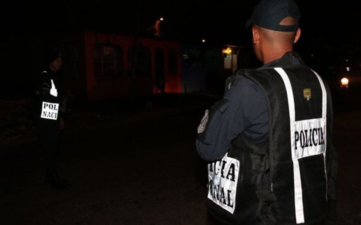 Hombre se le escapa a la policía del propio cuartel en La Chorrera. Lo recapturan