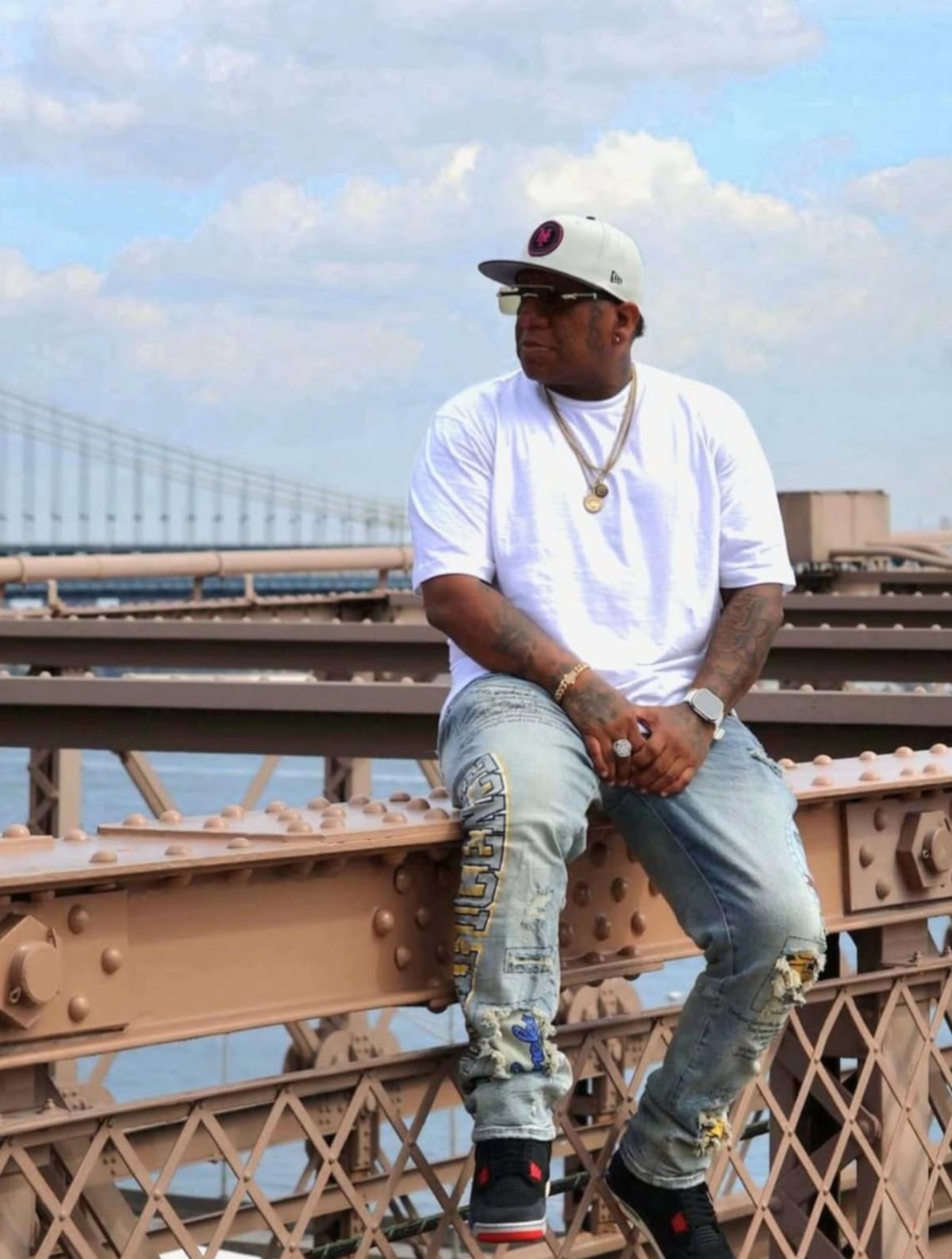 Jr. Ranks se bautiza y revela cómo encontró paz tras la muerte de su hijo de 14 años