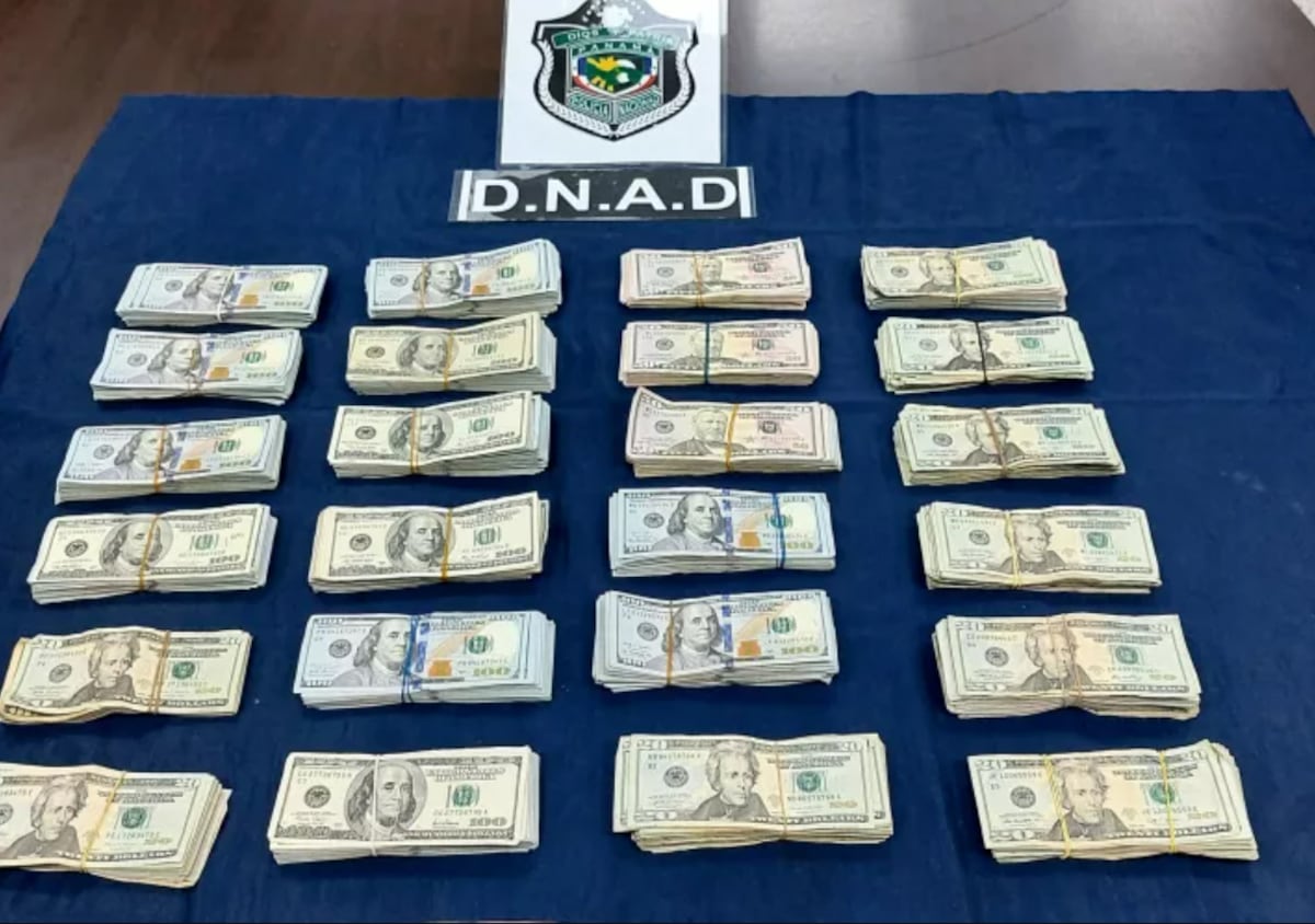 Operativo policial en Aguadulce encuentra más de $160 mil y pastillas de éxtasis