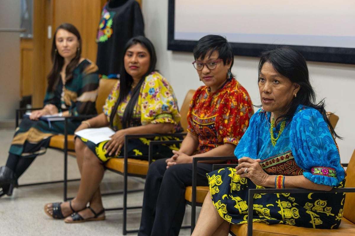 Las molas de Panamá conquistan Washington: el arte gunadule en el Museo de Textiles