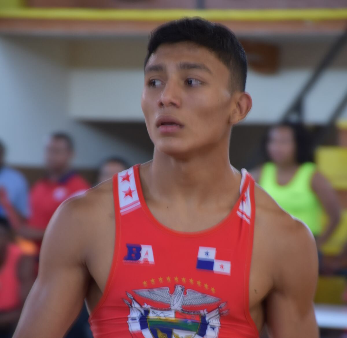 Alvis Almendra sale ante ruso Schwarz en Copa Mundial de Lucha